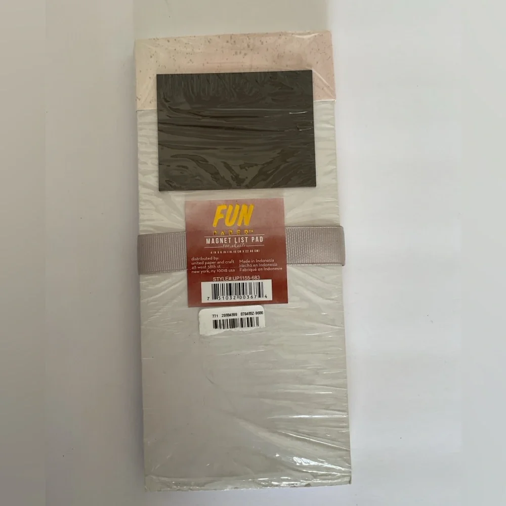United Paper and Craft Magnetic Note Pad NWT